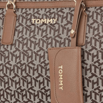BOLSA COM ALÇA DE OMBRO E MÃO CARAMELO LOGO TOMMY HILFIGER