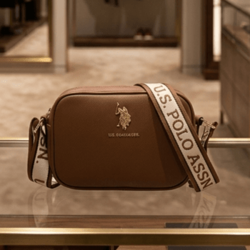 BOLSA CROSSBODY TRANSVERSAL MARROM LISA U.S. POLO ASSN. BOLSA CROSSBODY TRANSVERSAL MARROM LISA U.S. POLO ASSN.