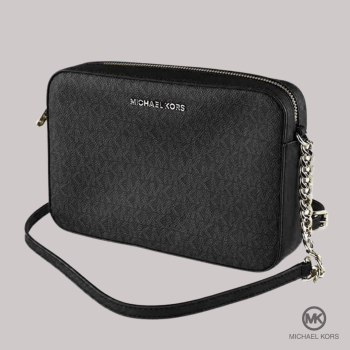 Michael Kors authentic Crossbody.