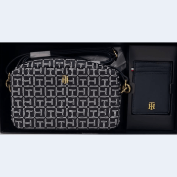 KIT BOLSA CROSSBODY TRANSVERSAL PRETA LOGO + PORTA CARTÕES PRETO LISO TOMMY HILFIGER