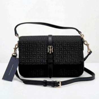 BOLSA CROSSBODY E ALÇA DE MÃO PRETA LOGO XW10370 TOMMY HILFIGER
