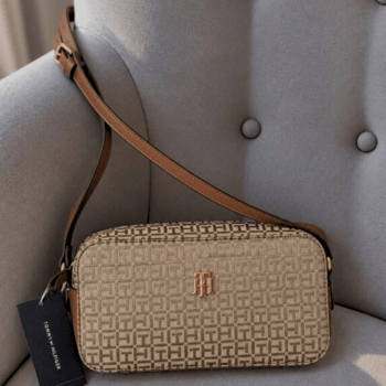 BOLSA CROSSBODY TRANSVERSAL BEGE COM MARROM COM LOGO XW09180 TOMMY HILFIGER