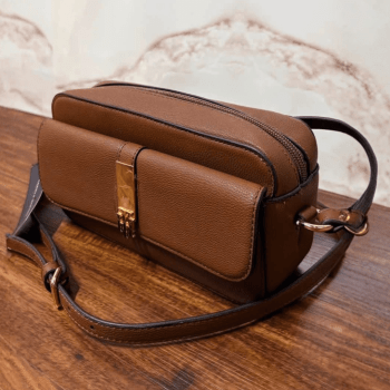 BOLSA CROSSBODY TRANSVERSAL MARROM LISA XW08457 TOMMY HILFIGER