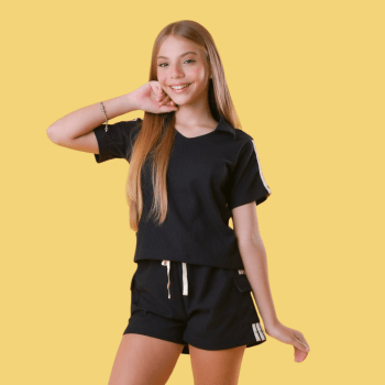 CONJUNTO INFANTIL VERÃO EM MALHA CANELADA PRETA COM LISTRAS BRANCAS CONJUNTO INFANTIL VERÃO EM MALHA CANELADA PRETA COM LISTRAS BRANCAS