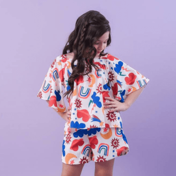 CONJUNTO INFANTIL VERÃO MAYA COM ESTAMPA ARCO IRIS E ESTRELA